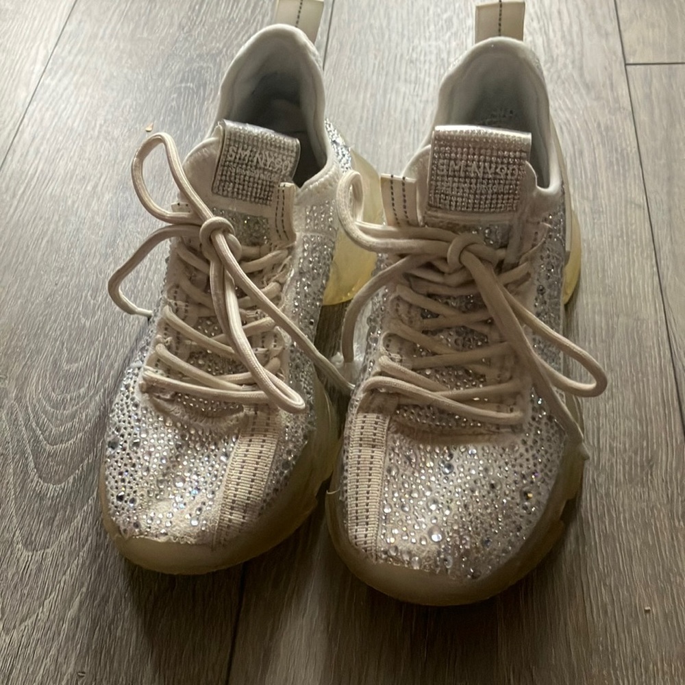 Steve Madden, big girls, size 5.